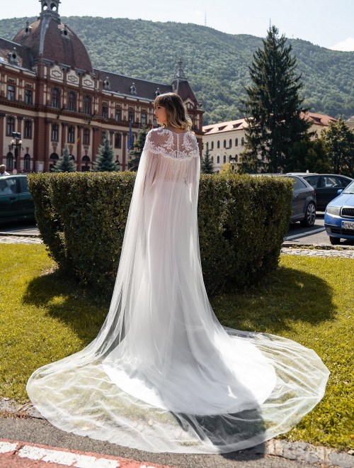 https://elisebride.ro/images/stories/virtuemart/product/12 Silvia       (3).jpg